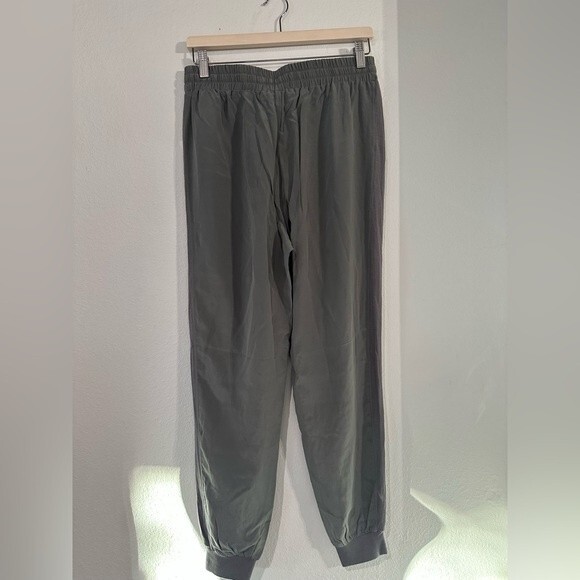 Splendid 100% Silk Naya Jogger Pants Size Small - Picture 7 of 14